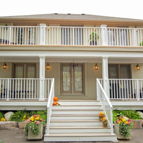 Wide picket deck railing